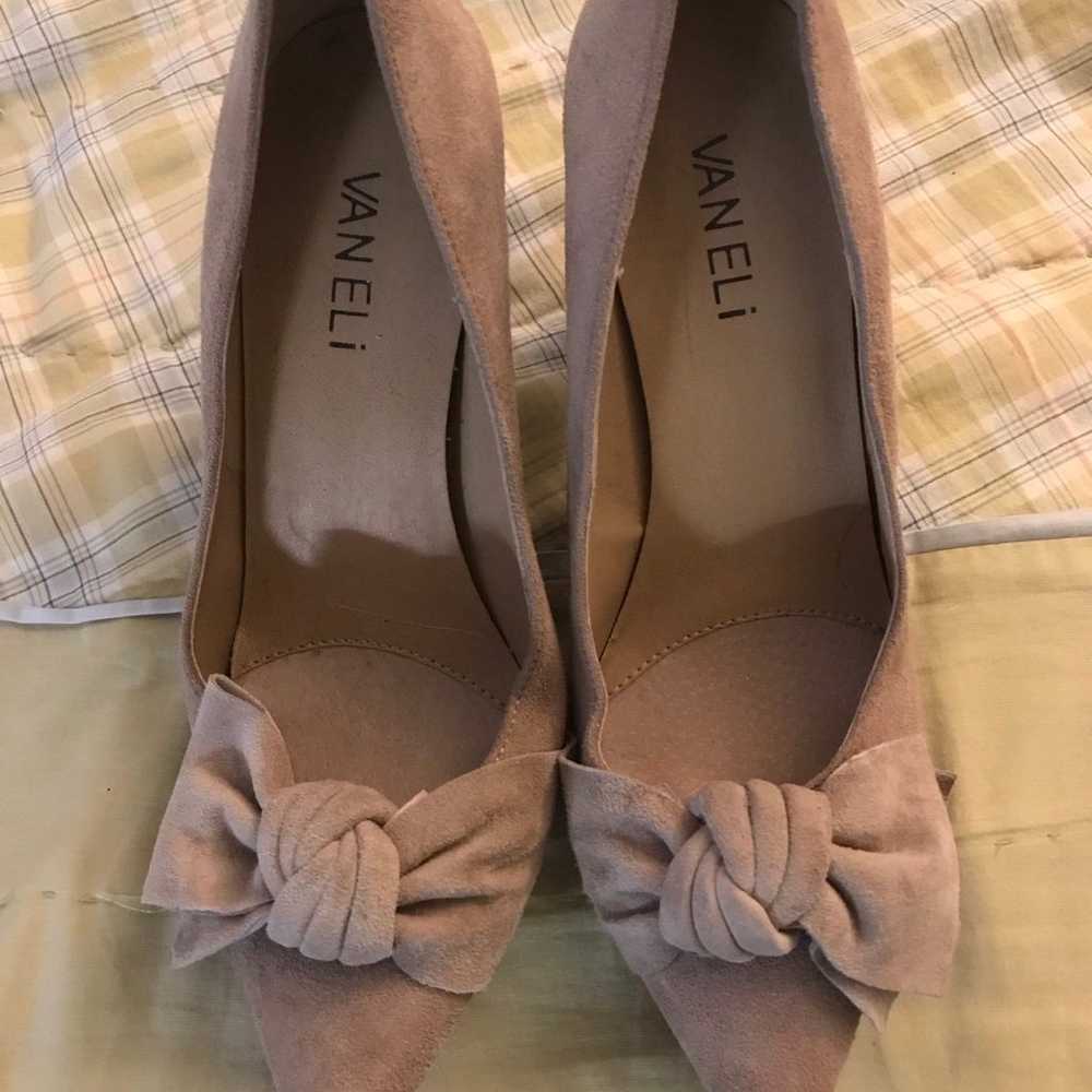 New Vaneli Toro Pumps Truffle Suede Size 6, Beige… - image 2