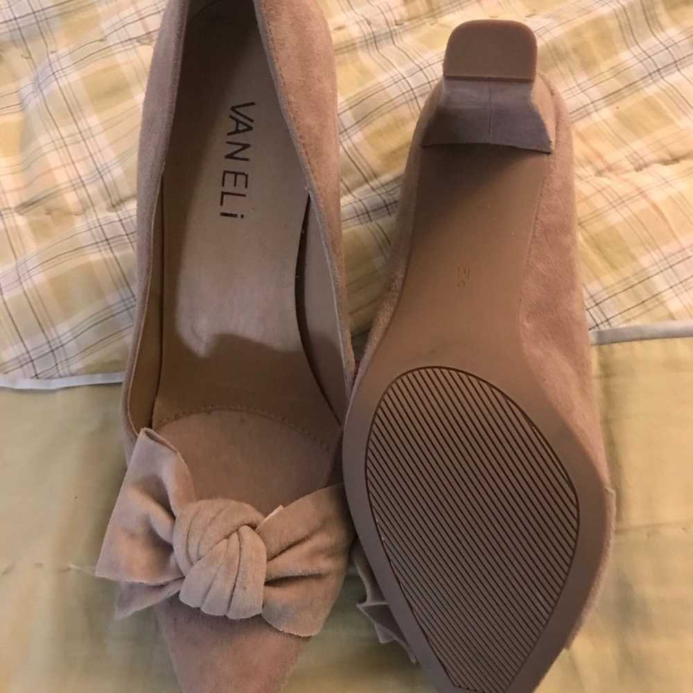 New Vaneli Toro Pumps Truffle Suede Size 6, Beige… - image 3