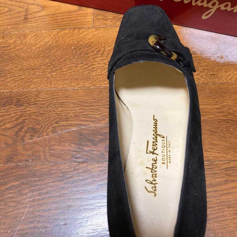 Salvatore Ferragamo pumps, black suede, SIZE 5. - image 5