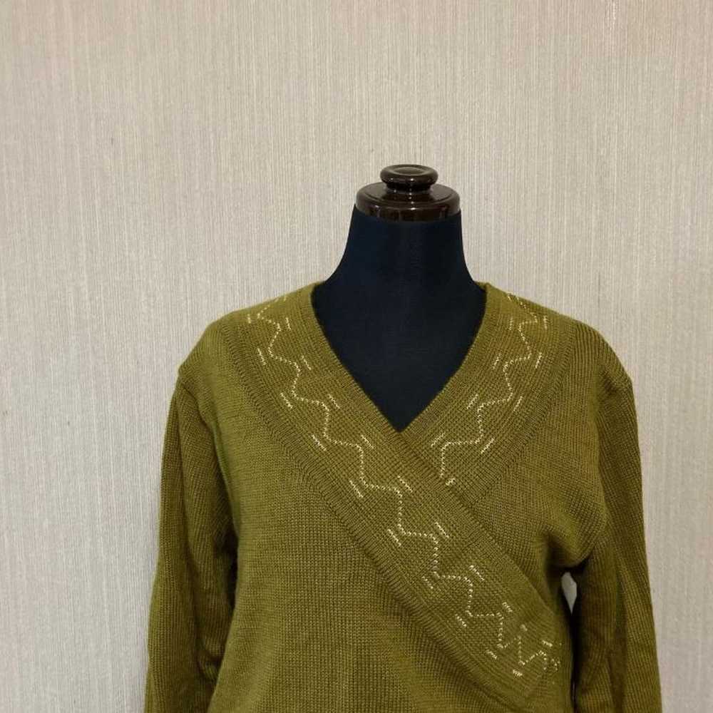 Vintage Ladies' Knit Sweater V-Neck Wrap Knit Mad… - image 2