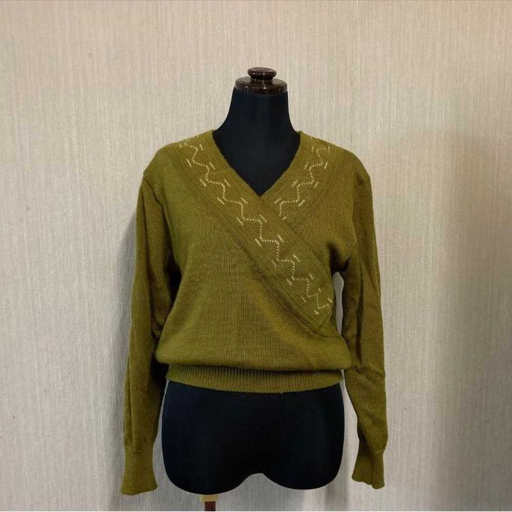 Vintage Ladies' Knit Sweater V-Neck Wrap Knit Mad… - image 3