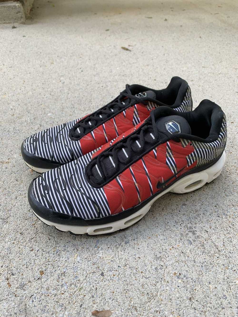 Nike Nike Air Max Plus Striped Black White Red - image 3