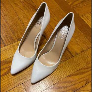 White vince camuto pumps