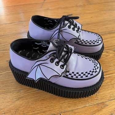 Demonia size 7 purple vampire bat wings creeper p… - image 1