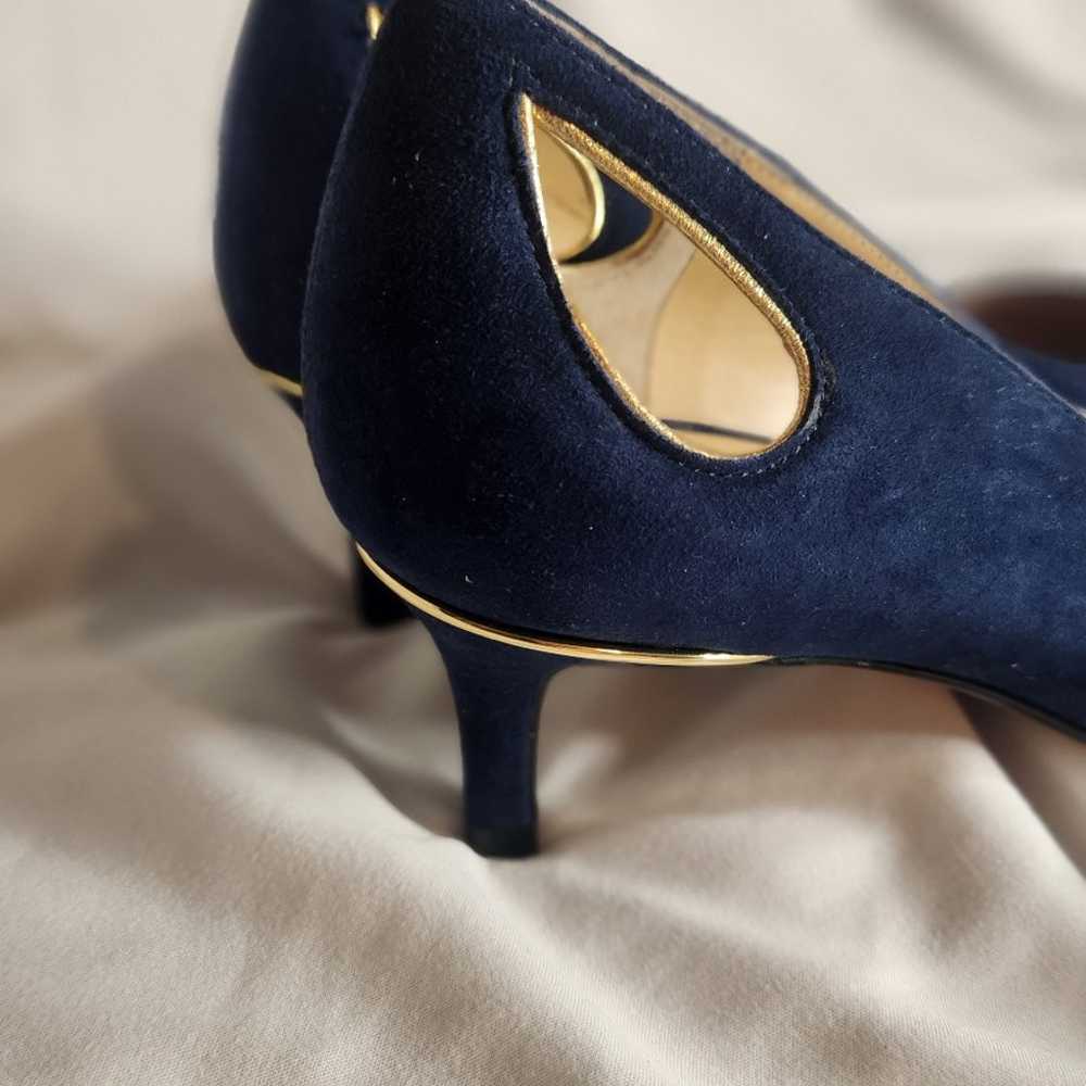 Talbots women's navy blue and gold heels, size 7.5 - image 3