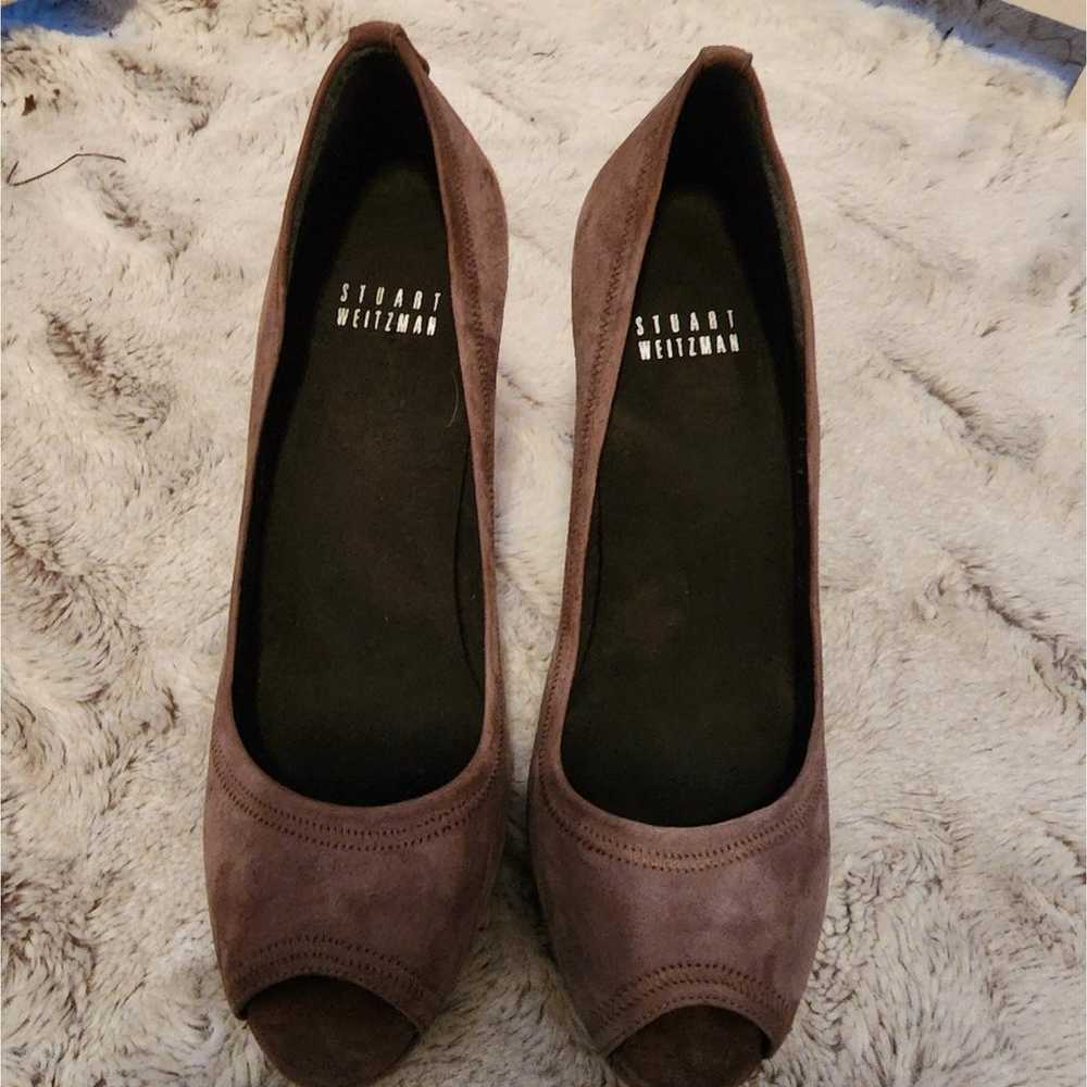 STUART WEITZMAN BROWN SUEDE PEEP TOE HEEL SIZE 7M - image 2