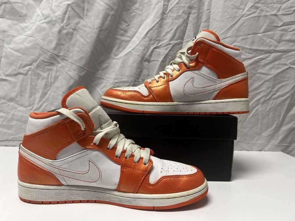 Jordan Brand Jordan 1 Mid “Metallic Orange” - image 3