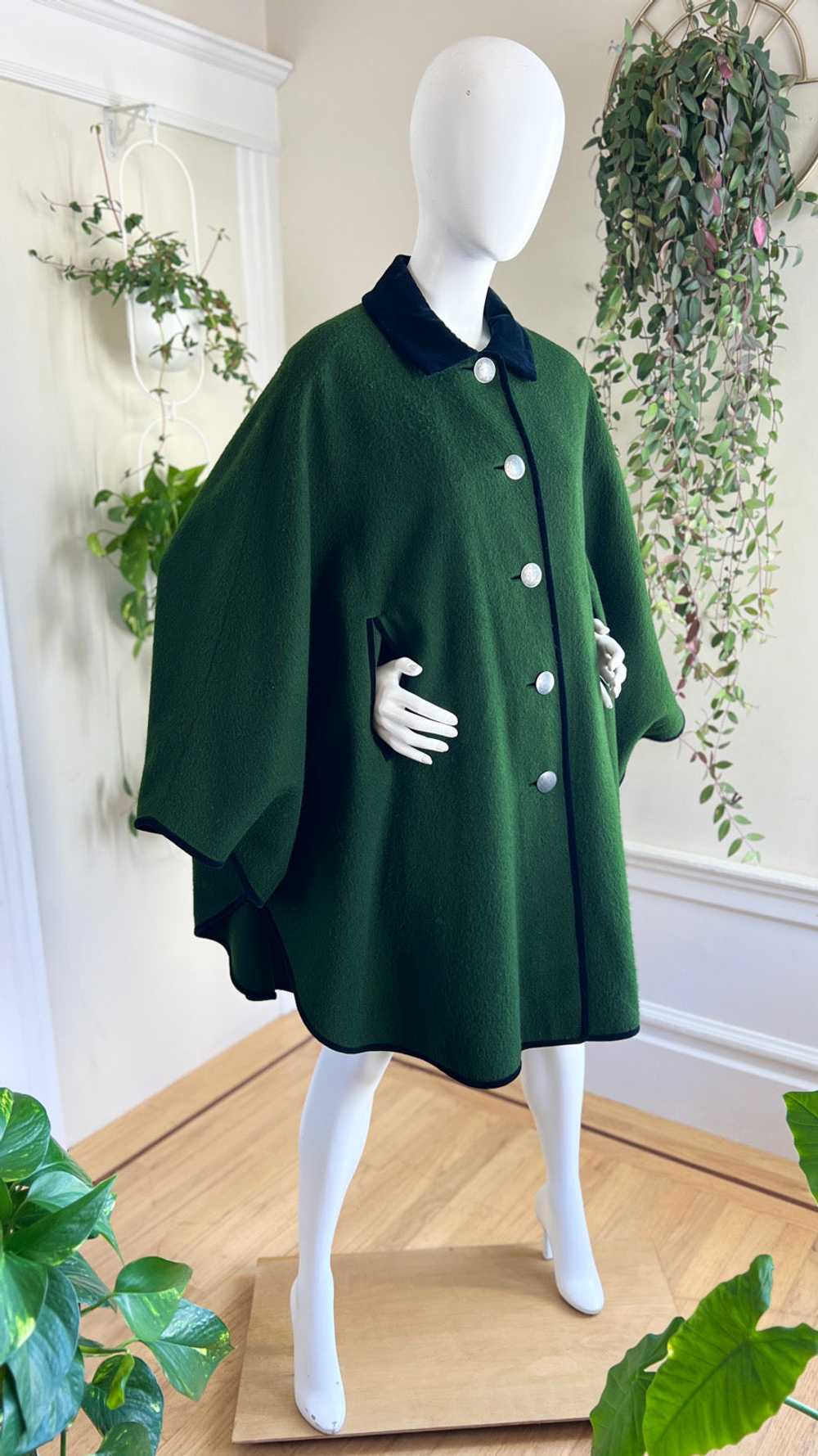 1970s Austrian Wool Cape | small/medium/large/x-l… - image 2