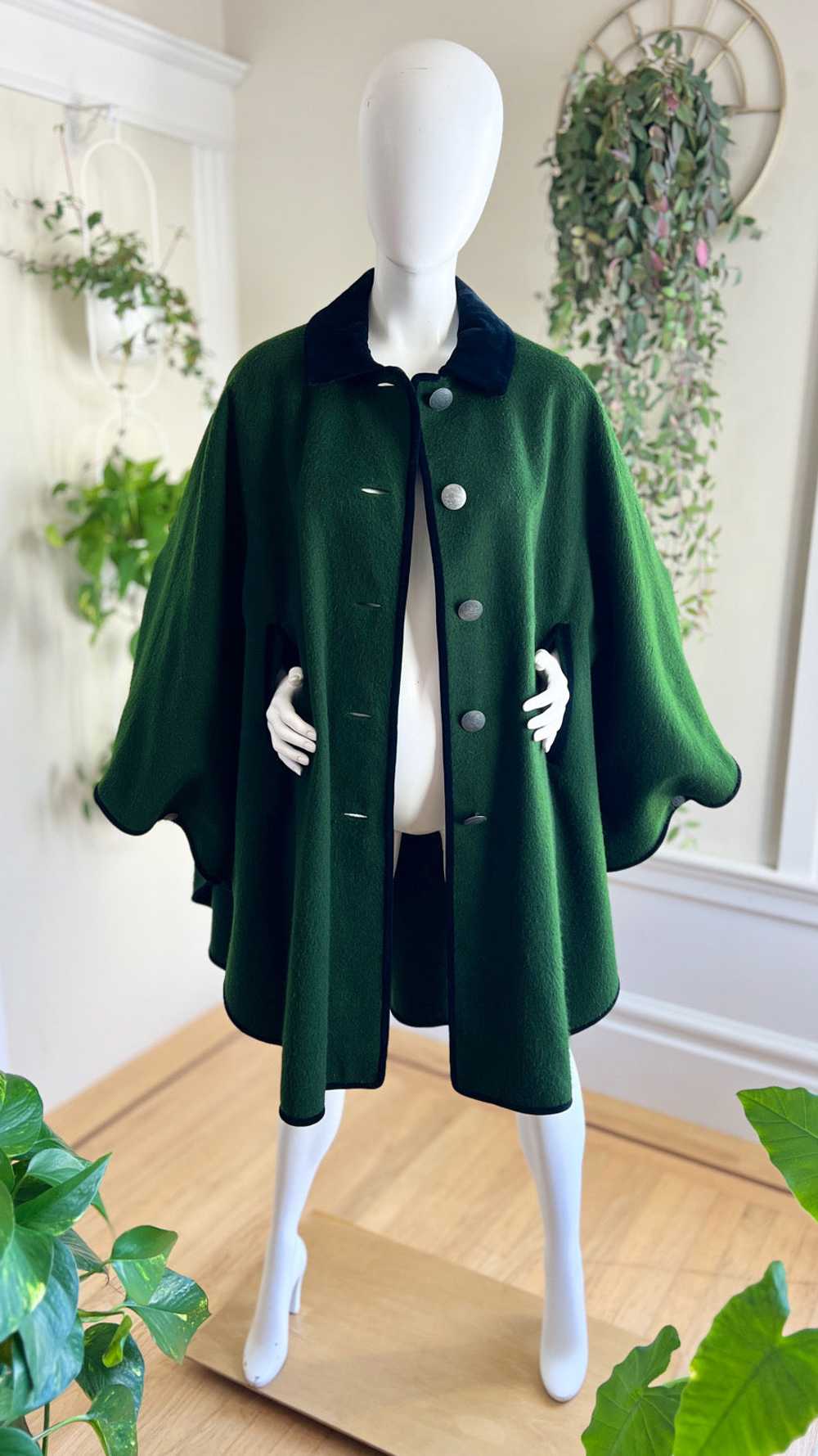 1970s Austrian Wool Cape | small/medium/large/x-l… - image 7