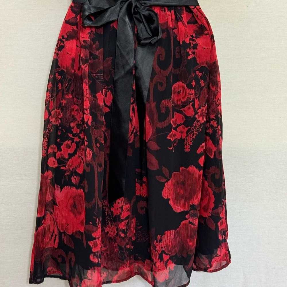 X-86 Dressbarn PLUS SIZE 14 Red & Black Floral Be… - image 10