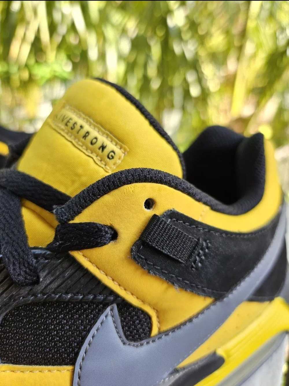 Nike × Rare × Vintage LIVESTRONG × Nike Air Max - image 2