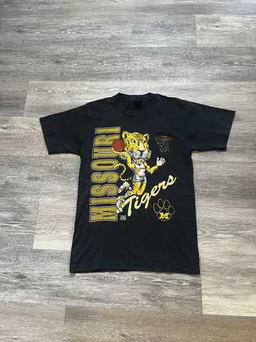 Ncaa × Vintage Vtg Missouri Tigers Basketball T-Sh