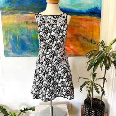 Banana Republic Black & white Textured Floral Dres