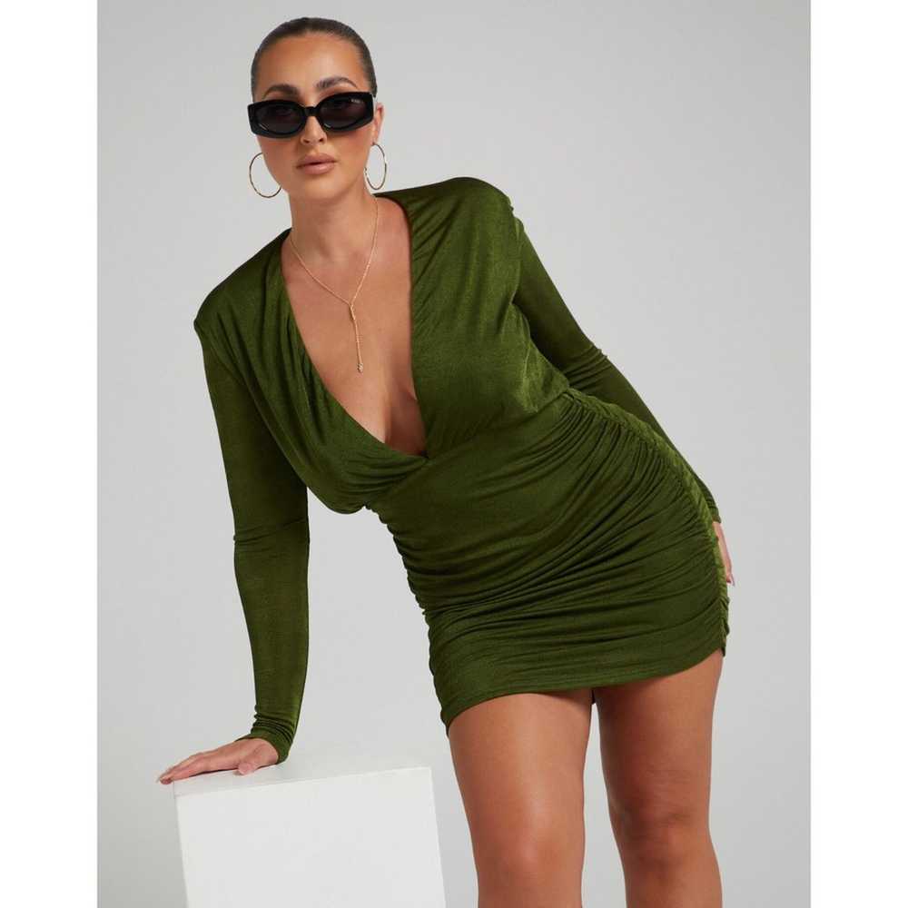 ShowPo Kaitie Green Deep V-Neck Ruched Bodycon Lo… - image 3