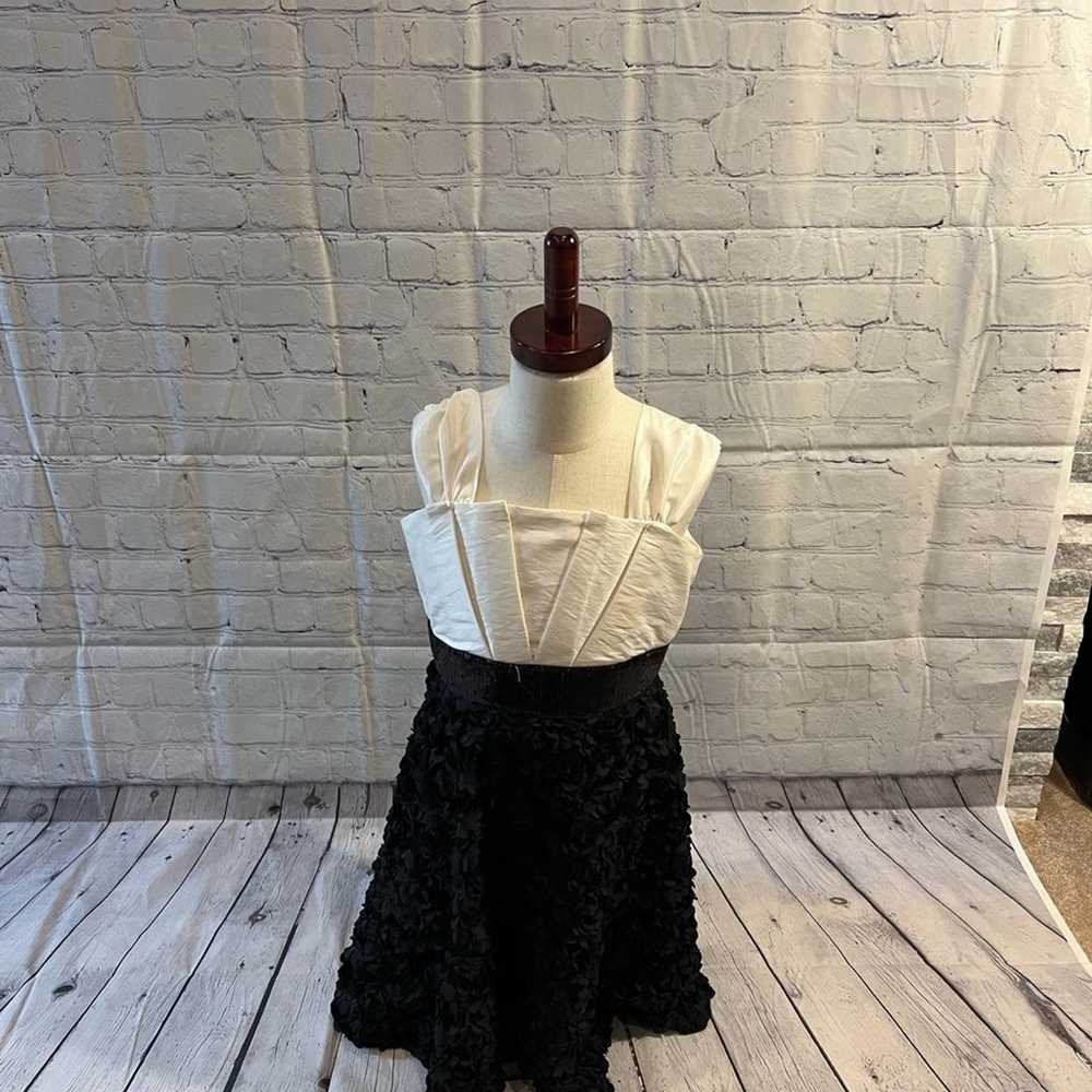 Beautiful black & white party dress - image 4