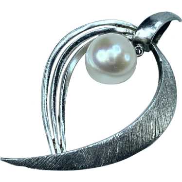 Mikimoto Sterling 8.0mm Dangle Akoya Pearl pendant