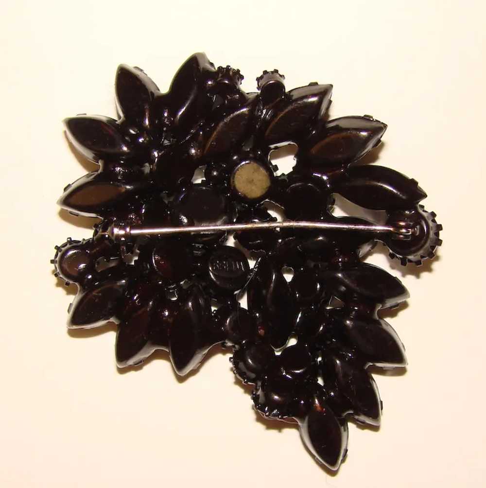 Fabulous WEISS Signed Black Rhinestone Vintage Br… - image 2