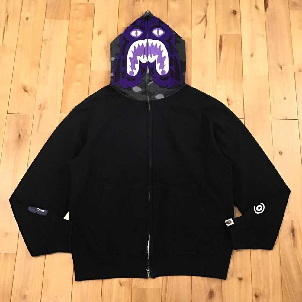 Bape × Nigo 🔥Vintage🔥 BAPE Tiger full zip hoodi… - image 1