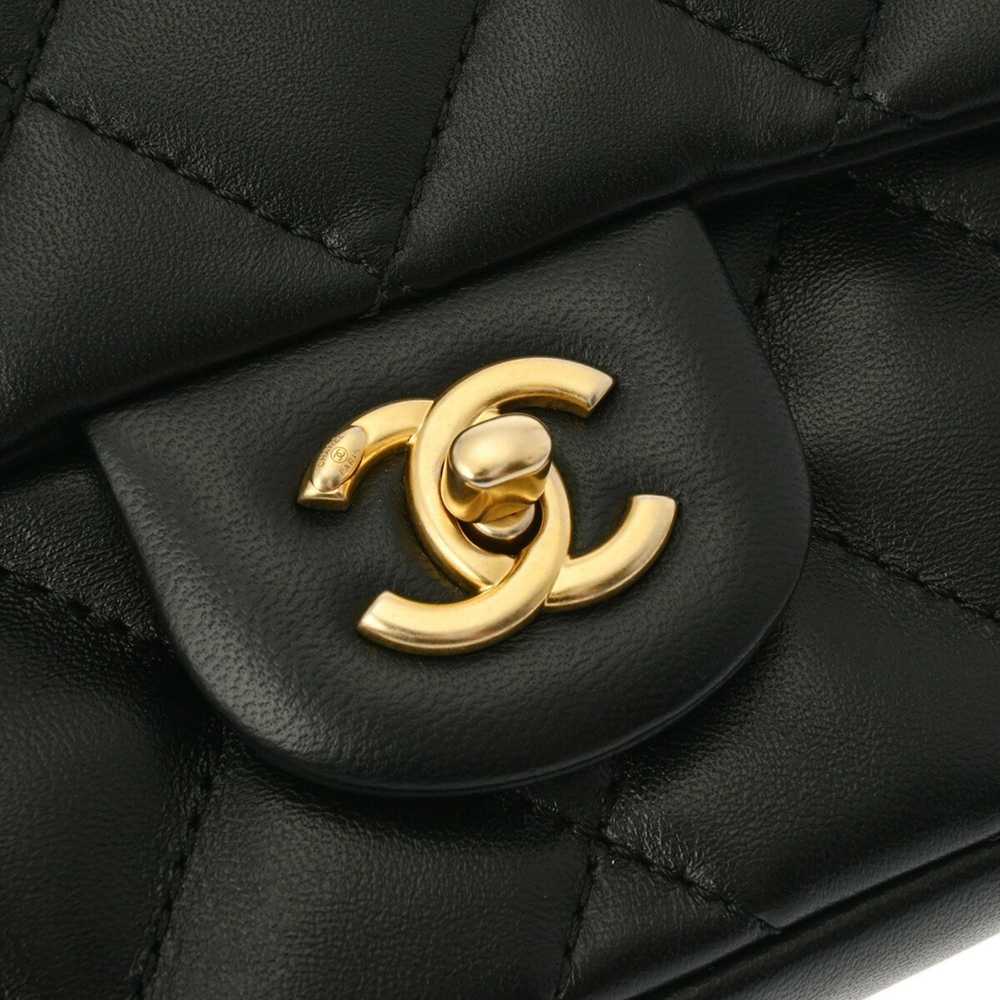 Chanel Flap Bag Black Leather Shoulder Bag (Pre-O… - image 12