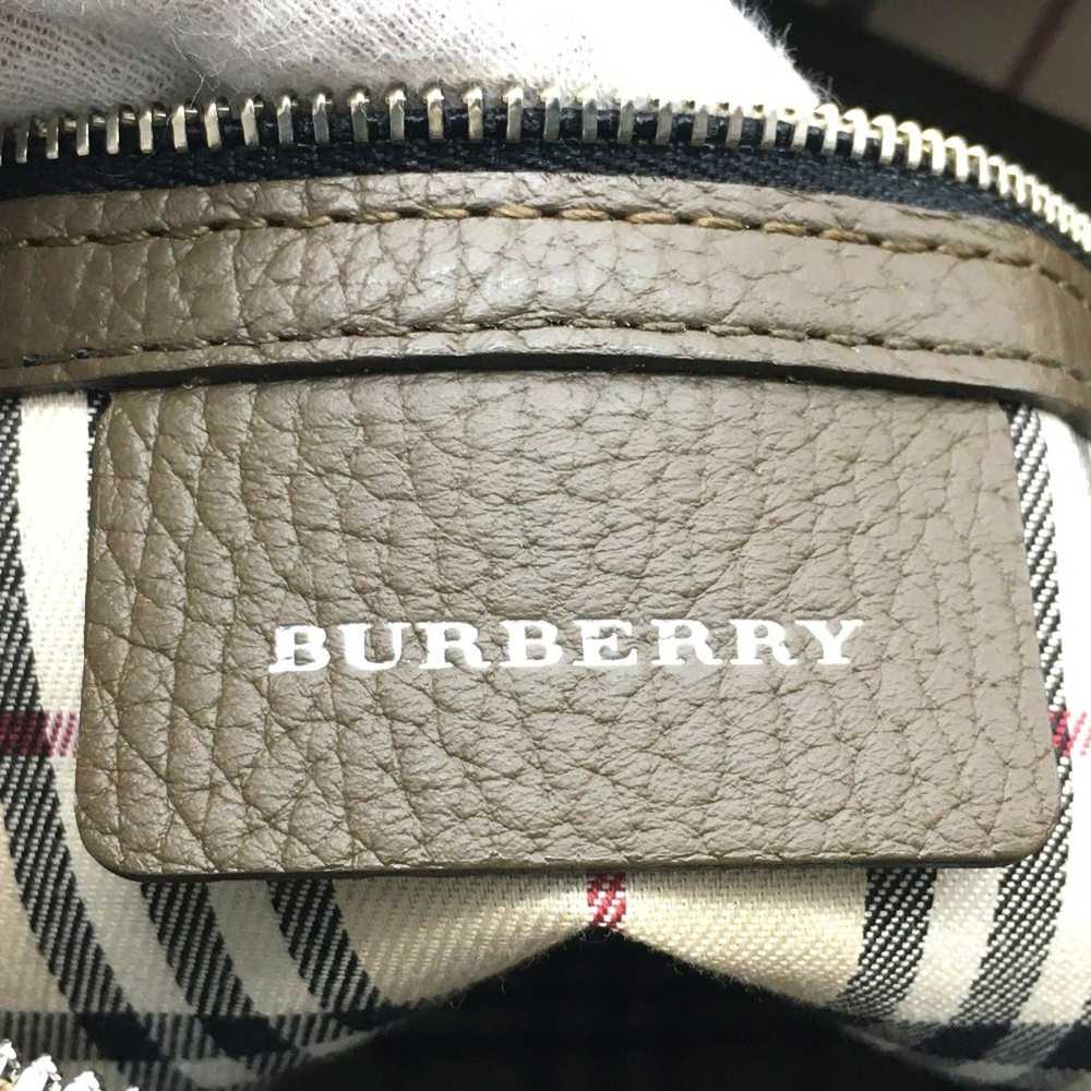 Burberry - Brown Leather Handbag (Pre-Owned) - image 5