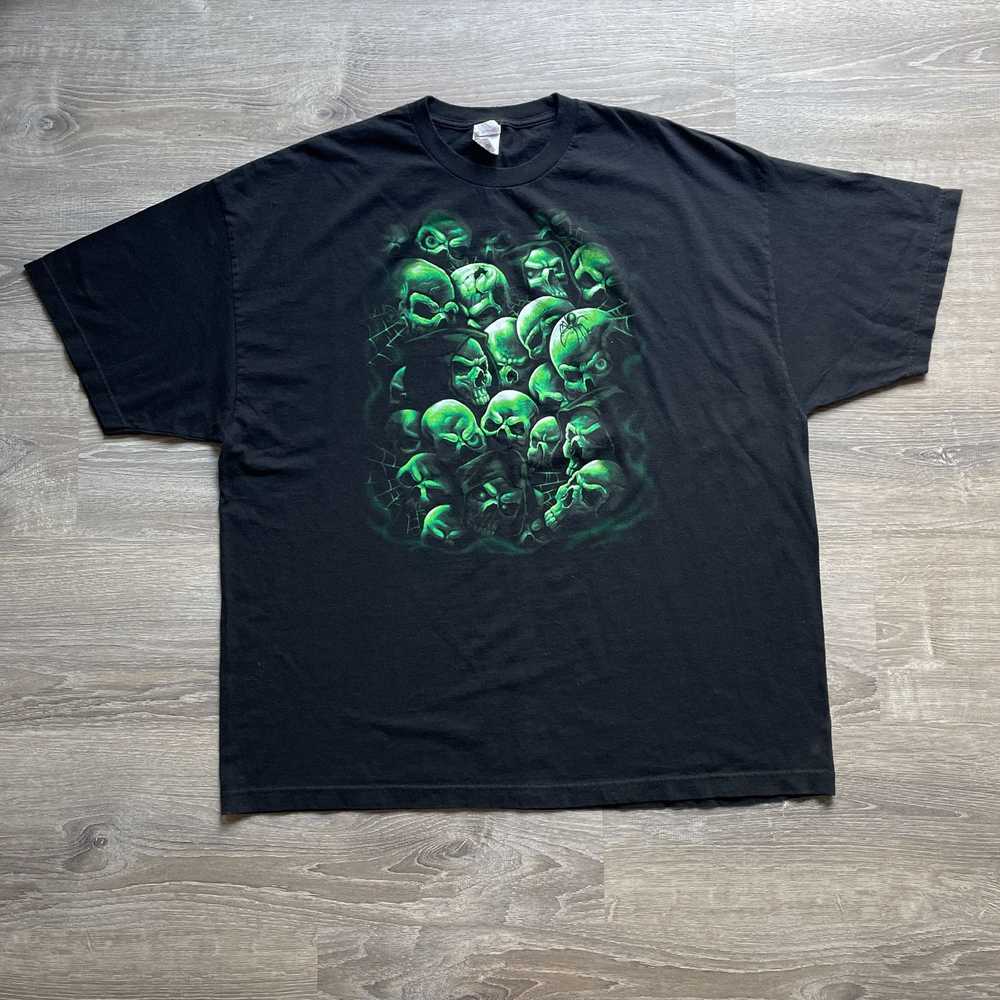 Alstyle Vtg Y2K Green Skull Pile Black T-Shirt Go… - image 1