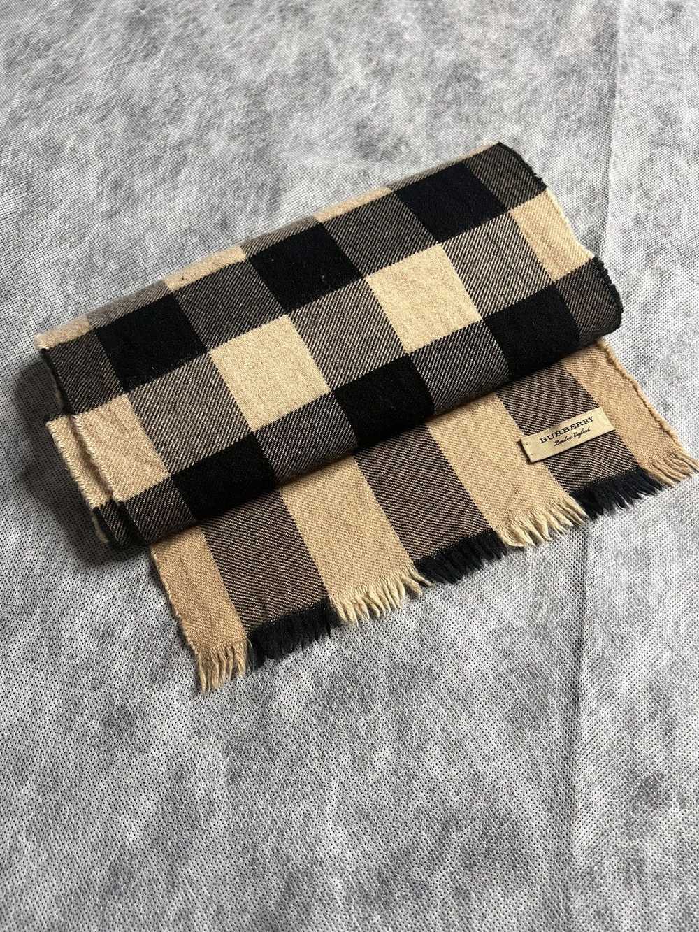 Burberry × Vintage × Winter Session Burberry Scarf - image 1