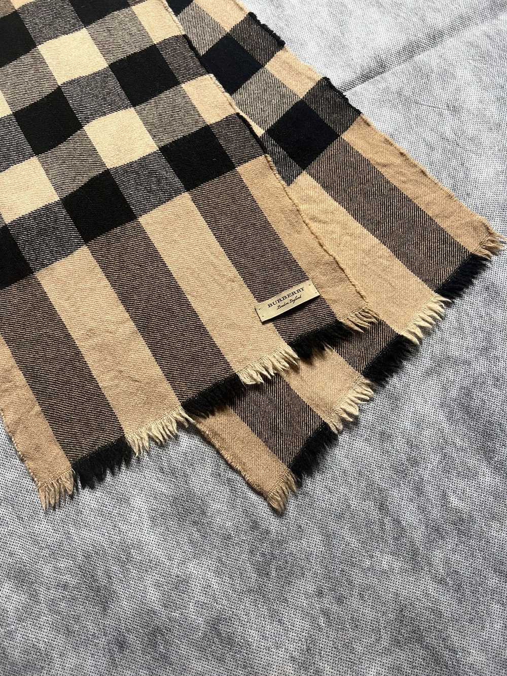 Burberry × Vintage × Winter Session Burberry Scarf - image 4