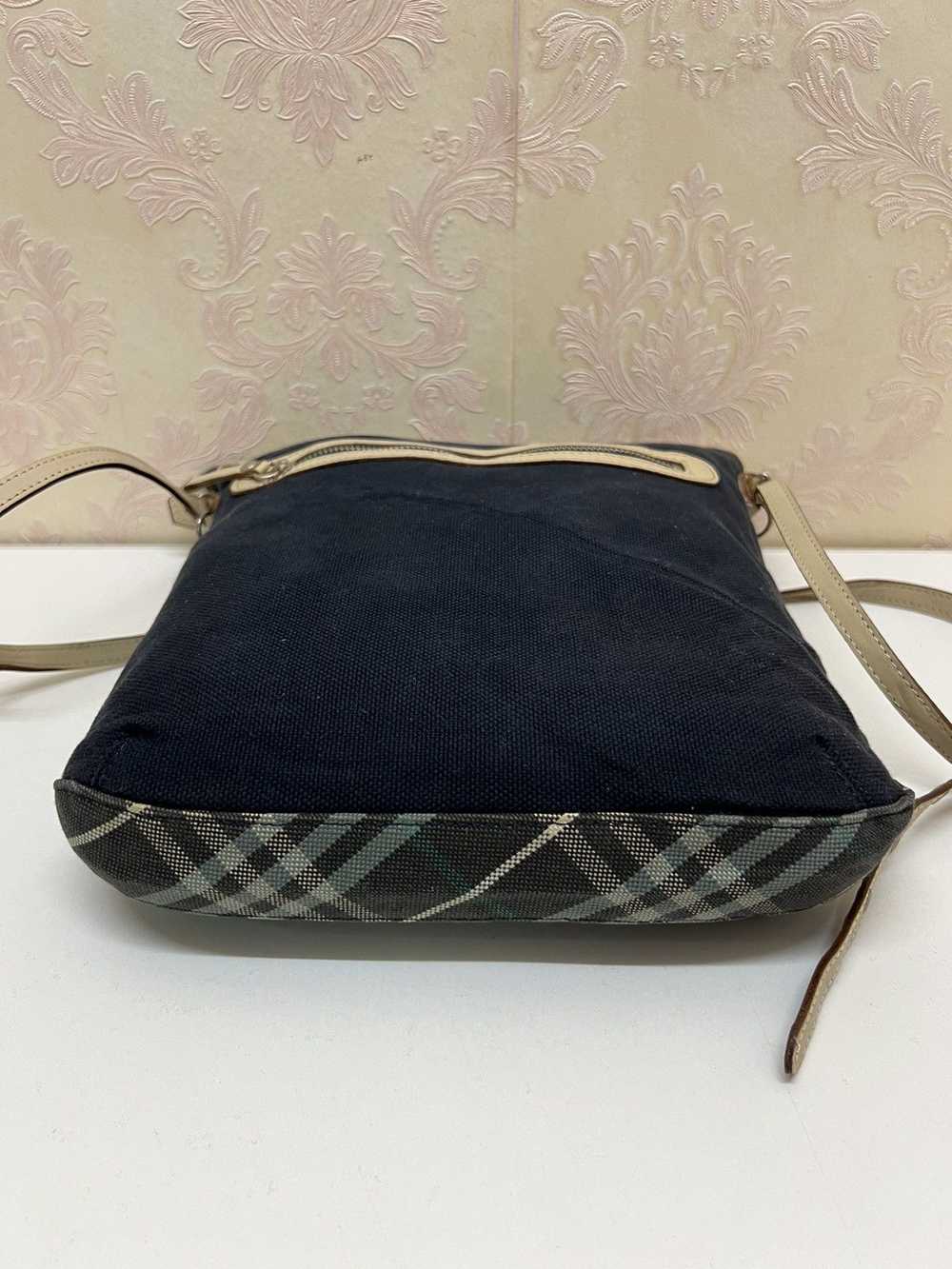 Bag × Burberry Vintage Burberry Blue Label Sling … - image 6