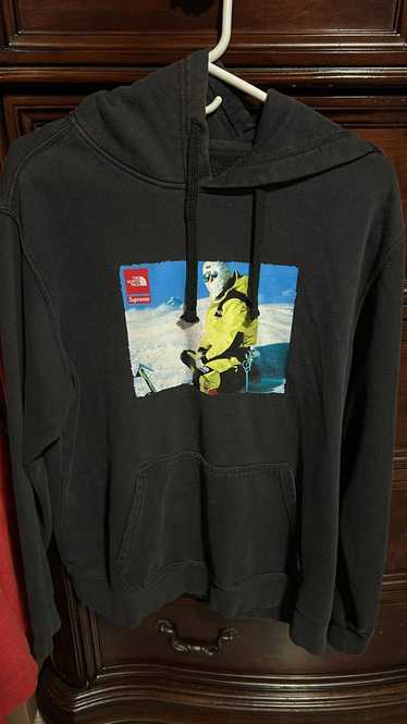 Supreme × The North Face Supreme The North Face P… - image 1