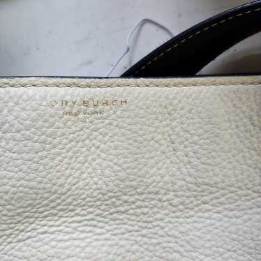 Like new Tory Burch Leather shoulder bag