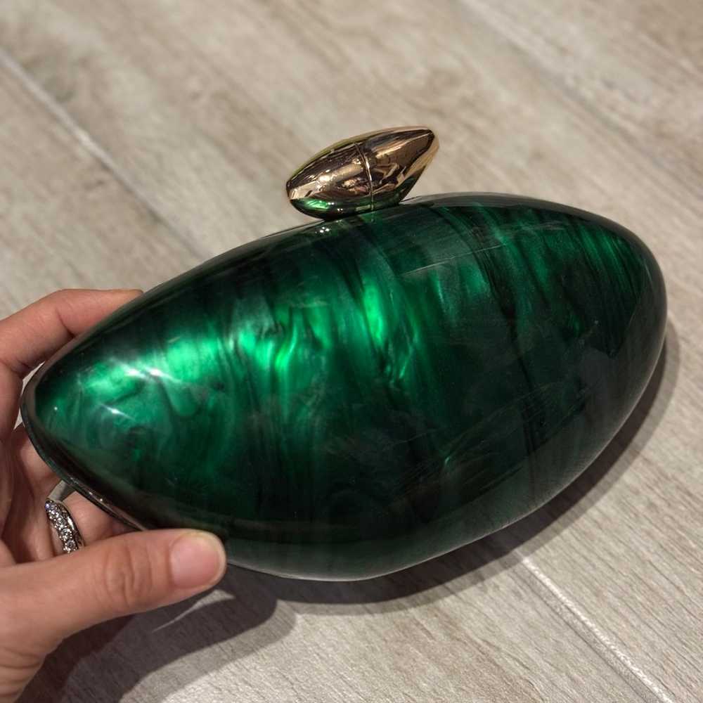 NWOT “shell style” emerald green clutch - image 3