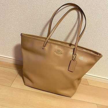 COACH tote bag with charm.