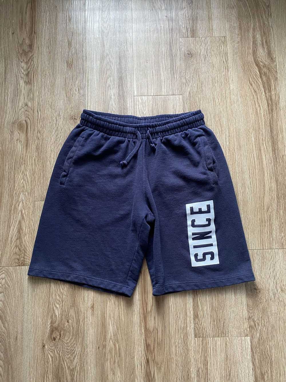 New York × Streetwear SINCE 1982 NY SWEAT SHORTS - image 1