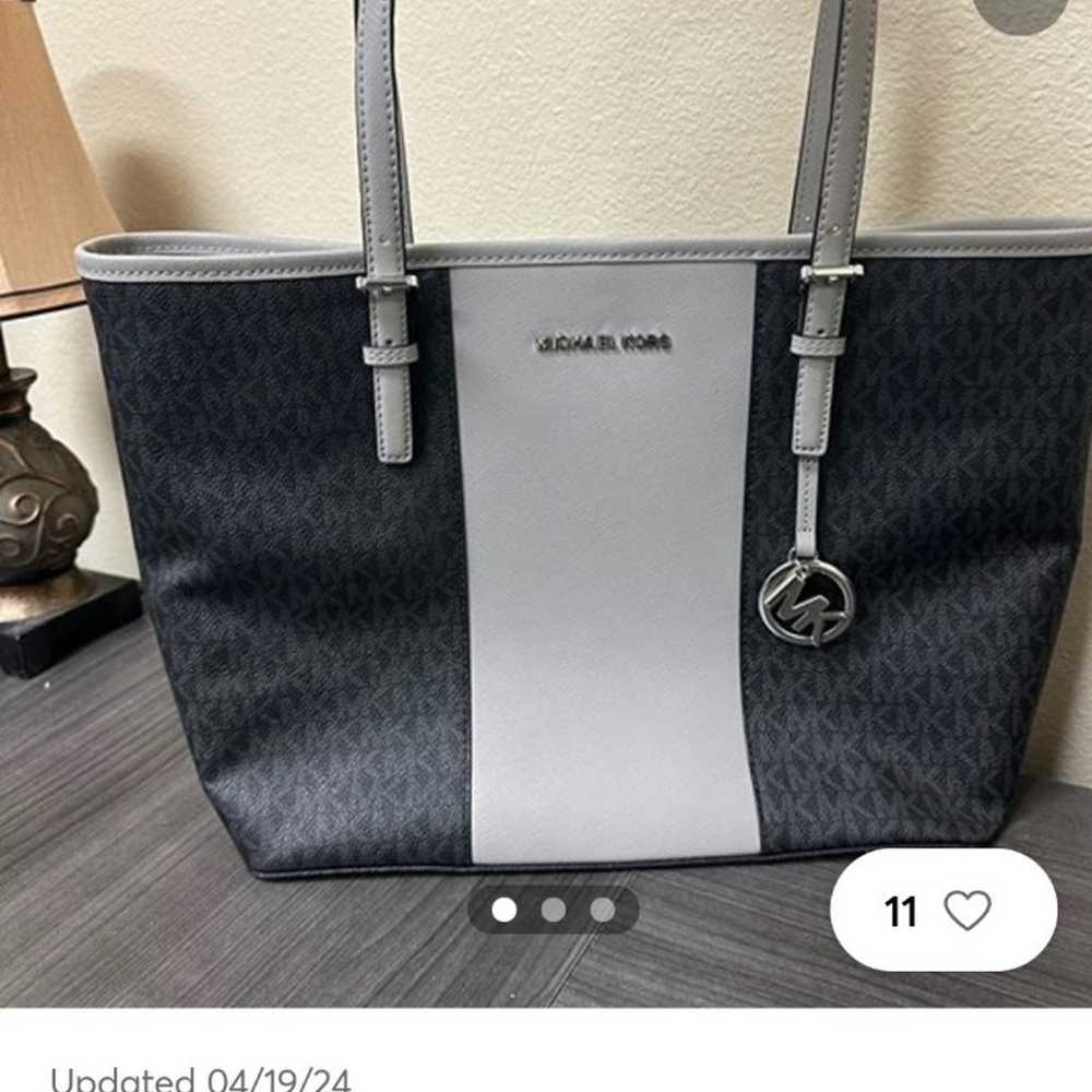 Michael Kors large tote - image 12