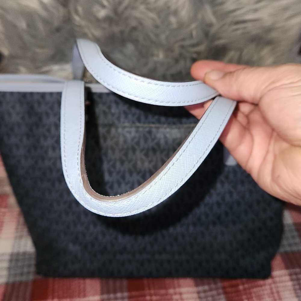 Michael Kors large tote - image 4