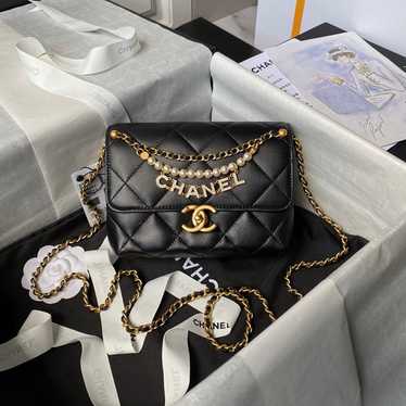 Chanel shoulder bag