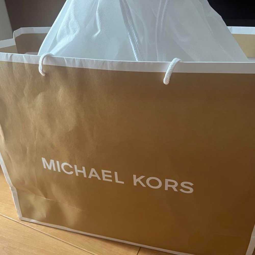 MICHAEL KORS White Leather Tote Bag - image 2