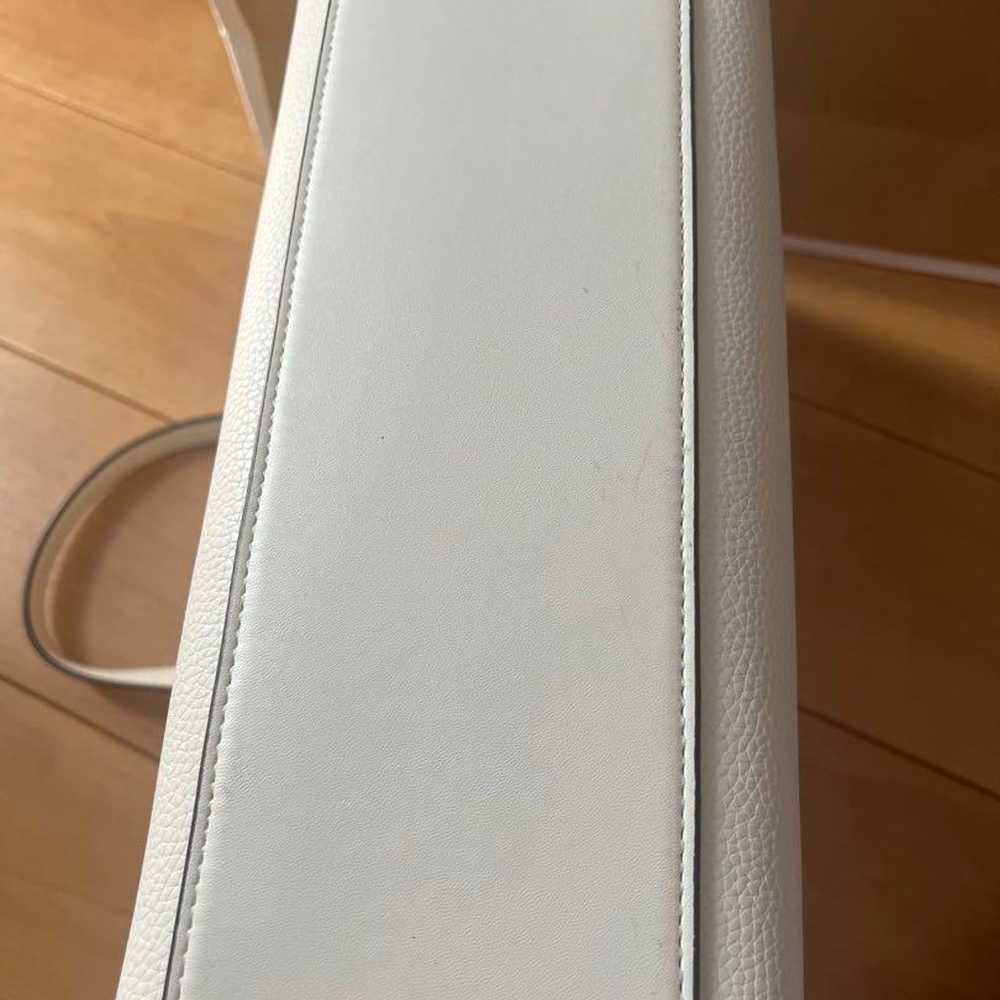 MICHAEL KORS White Leather Tote Bag - image 6