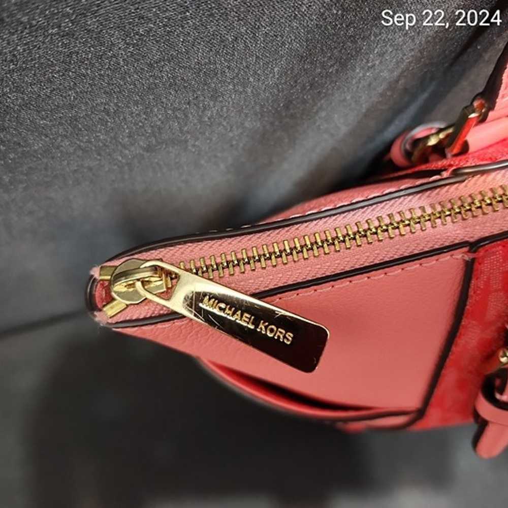 Michael Kors Tote Bag - image 4