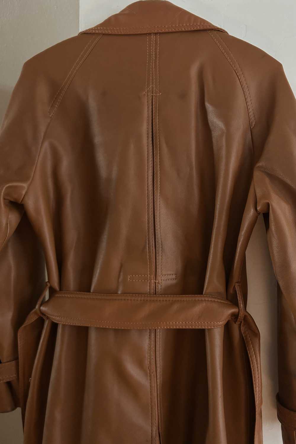 1970's CARAMEL FAUX LEATHER WRAP JACKET - image 7