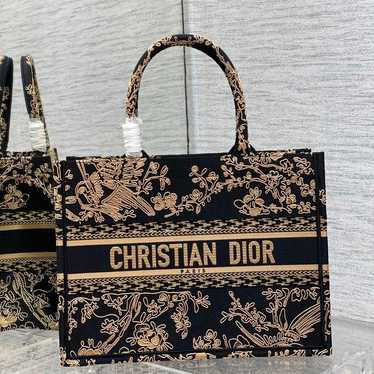 Dior Tote Bags