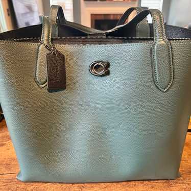 Coach willow bag like new Amazon green