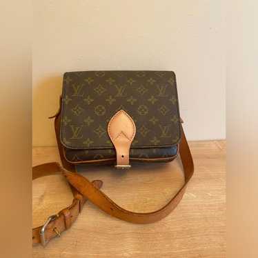 Authentic Louis Vuitton monogram crossbody