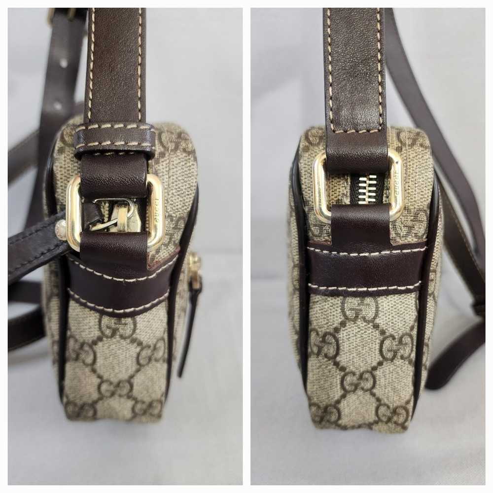 GUCCI GG Supreme Front Zip Camera Bag - image 11