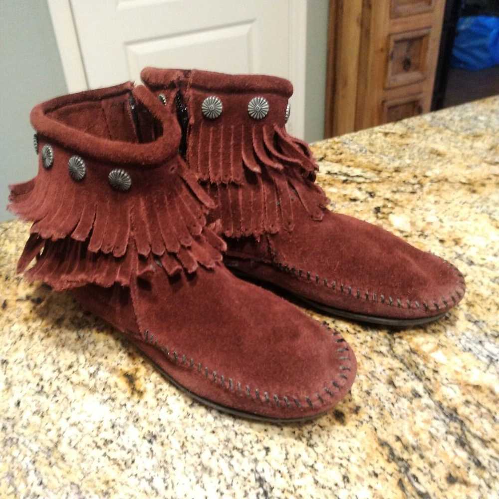 Minnetonka Women's Double Fringe Moccasins Side Z… - image 2