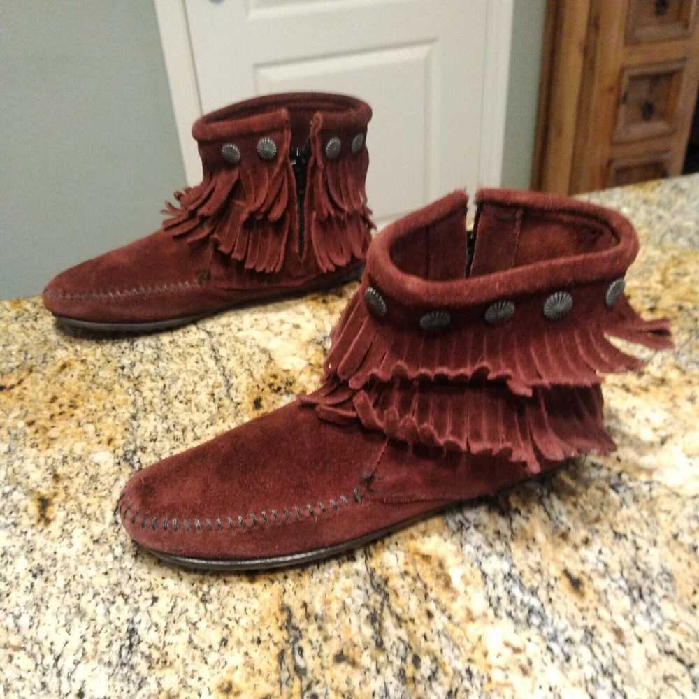 Minnetonka Women's Double Fringe Moccasins Side Z… - image 3