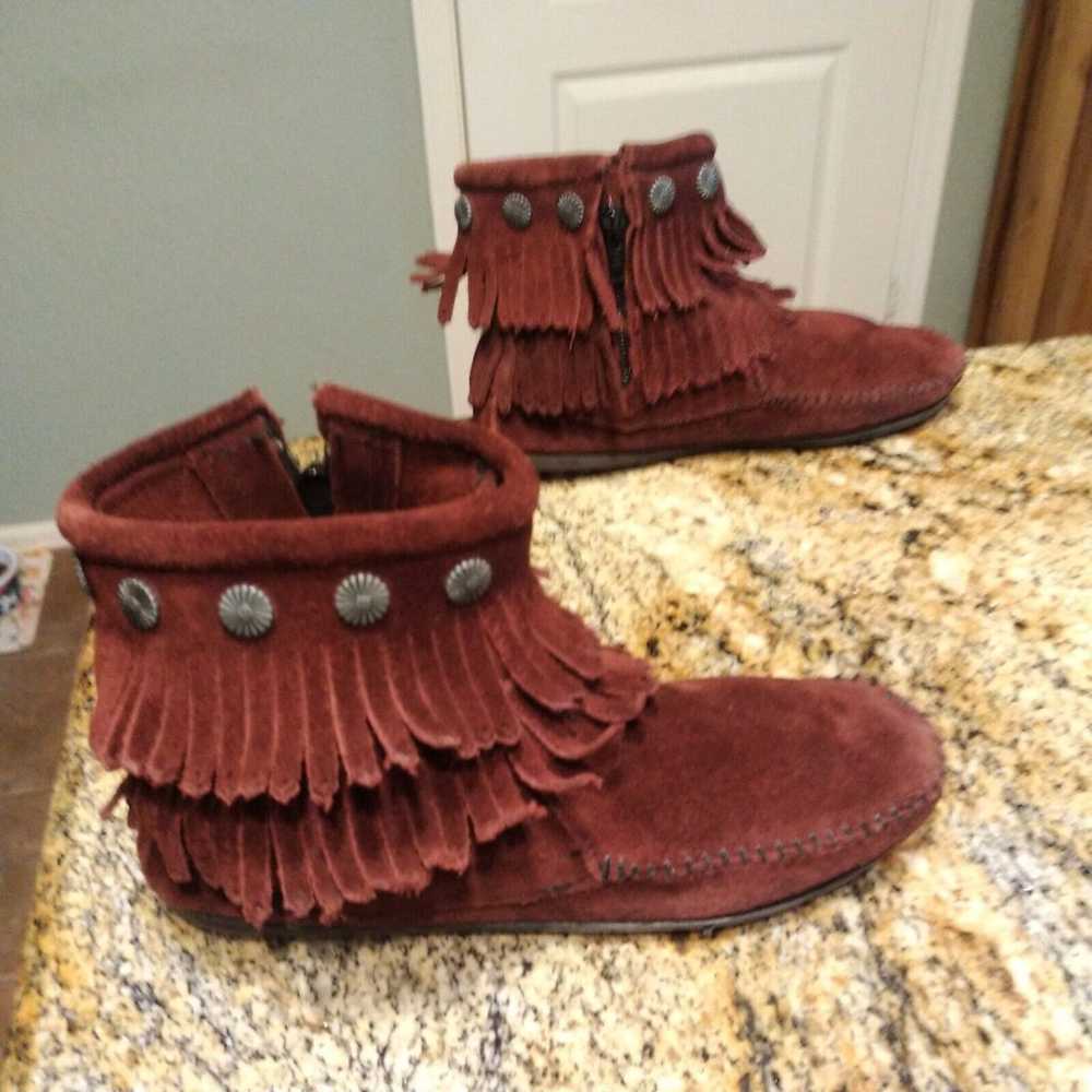 Minnetonka Women's Double Fringe Moccasins Side Z… - image 4