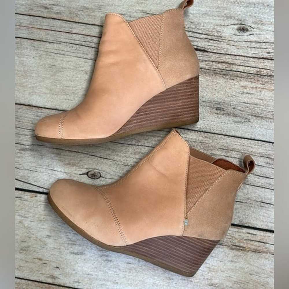 EUC TOMS Kelsey wedge bootie 9 - image 1