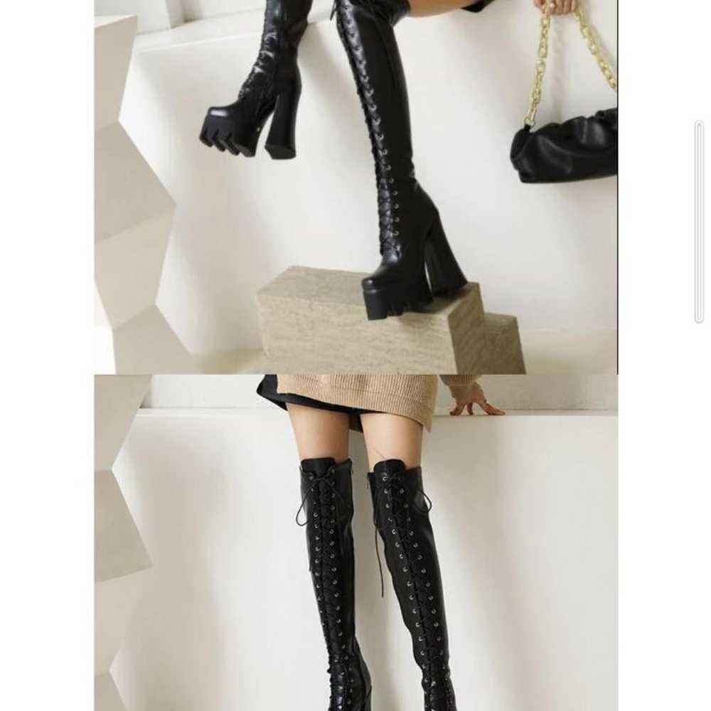 Knee-high boots with laces - image 2