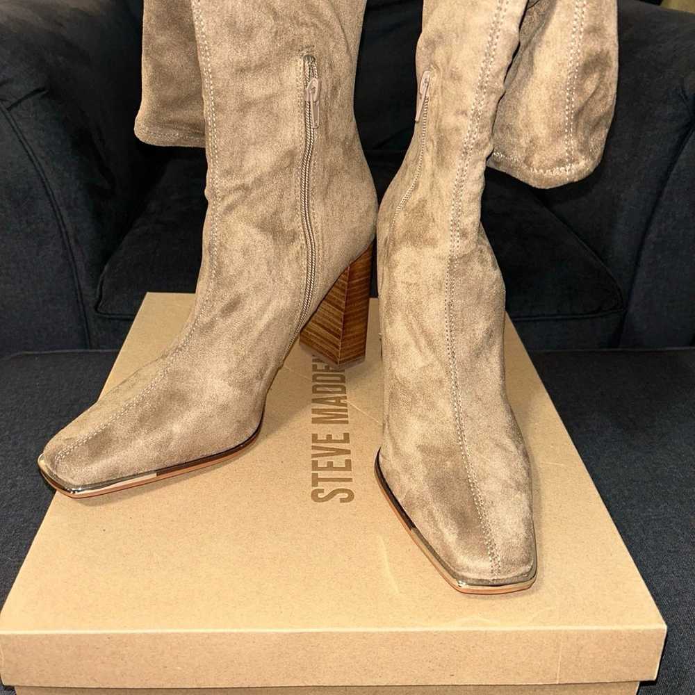 Steve Madden Fedora Knee High Boots Taupe 20” Hig… - image 4